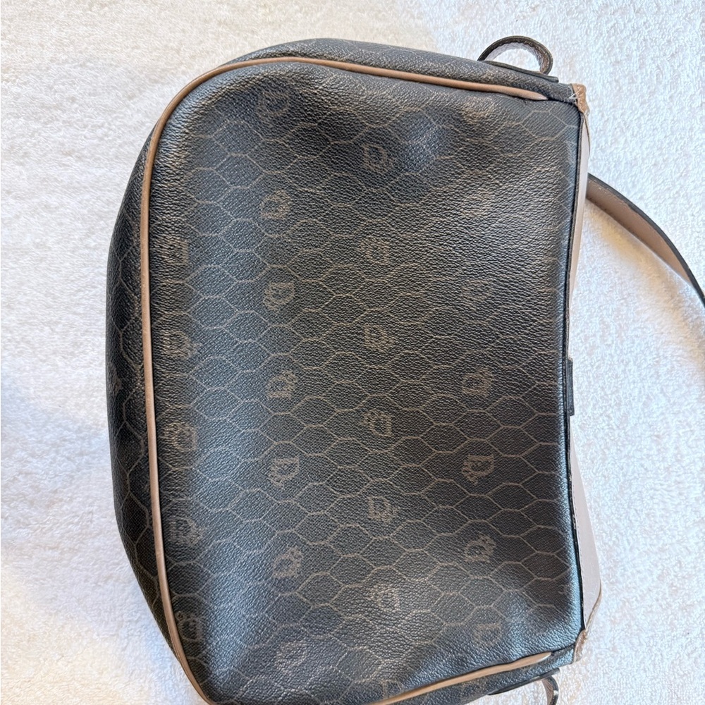 Dior Vintage Crossbody Shoulder Bag with Adjustable Strap - Picture 5 of 11